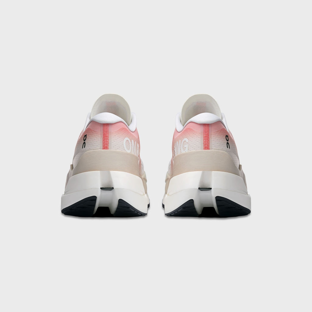 On Running Cloudboom Max - White / Pearl