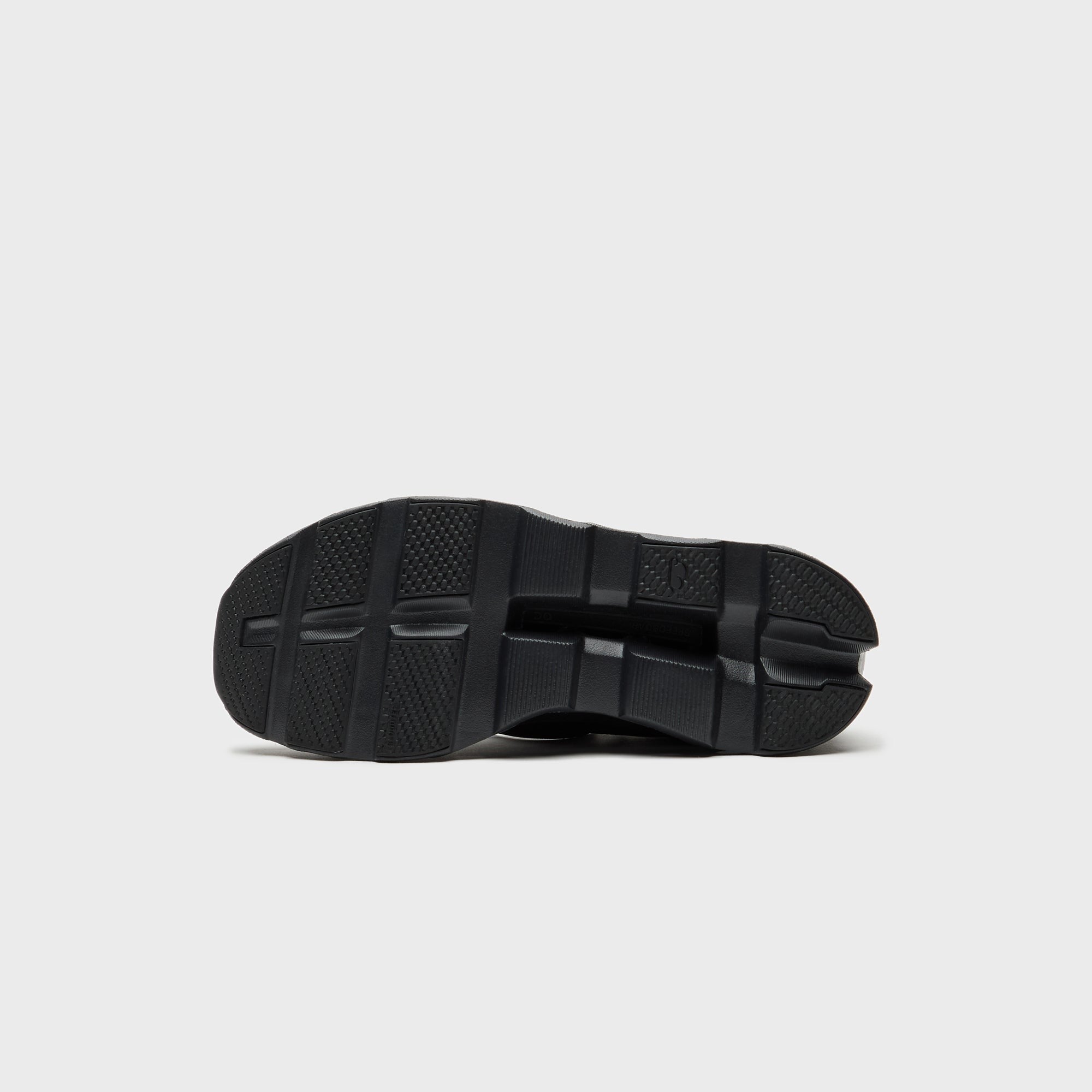 On Running WMNS Cloudmonster - Void Black