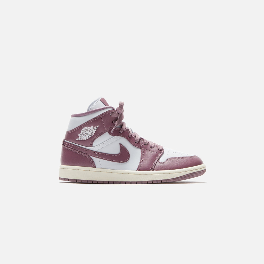 Nike WMNS Air Jordan 1 Mid - Pure Platinum / Sky J Mauve / Sail