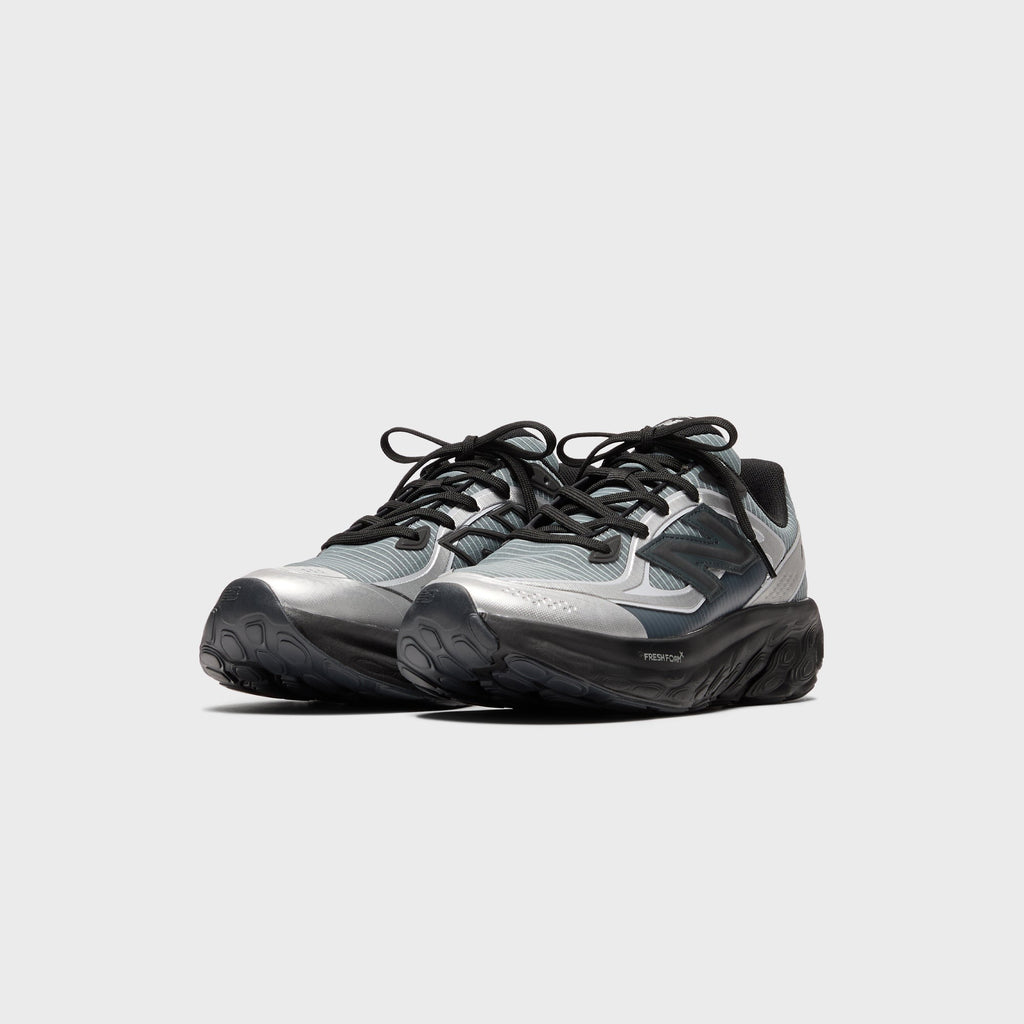 New Balance x CAYL TRN - Slate Grey / Silver Metallic / Black