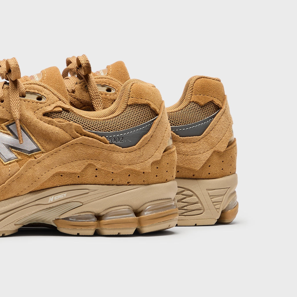 New Balance 2002DX - Stucco / Castlerock