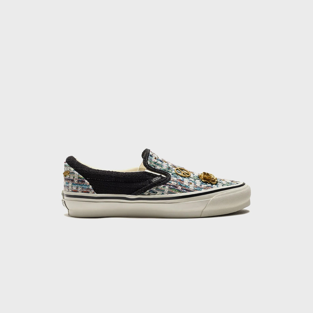 VANS LX Classic Slip-On 98 - Black / White