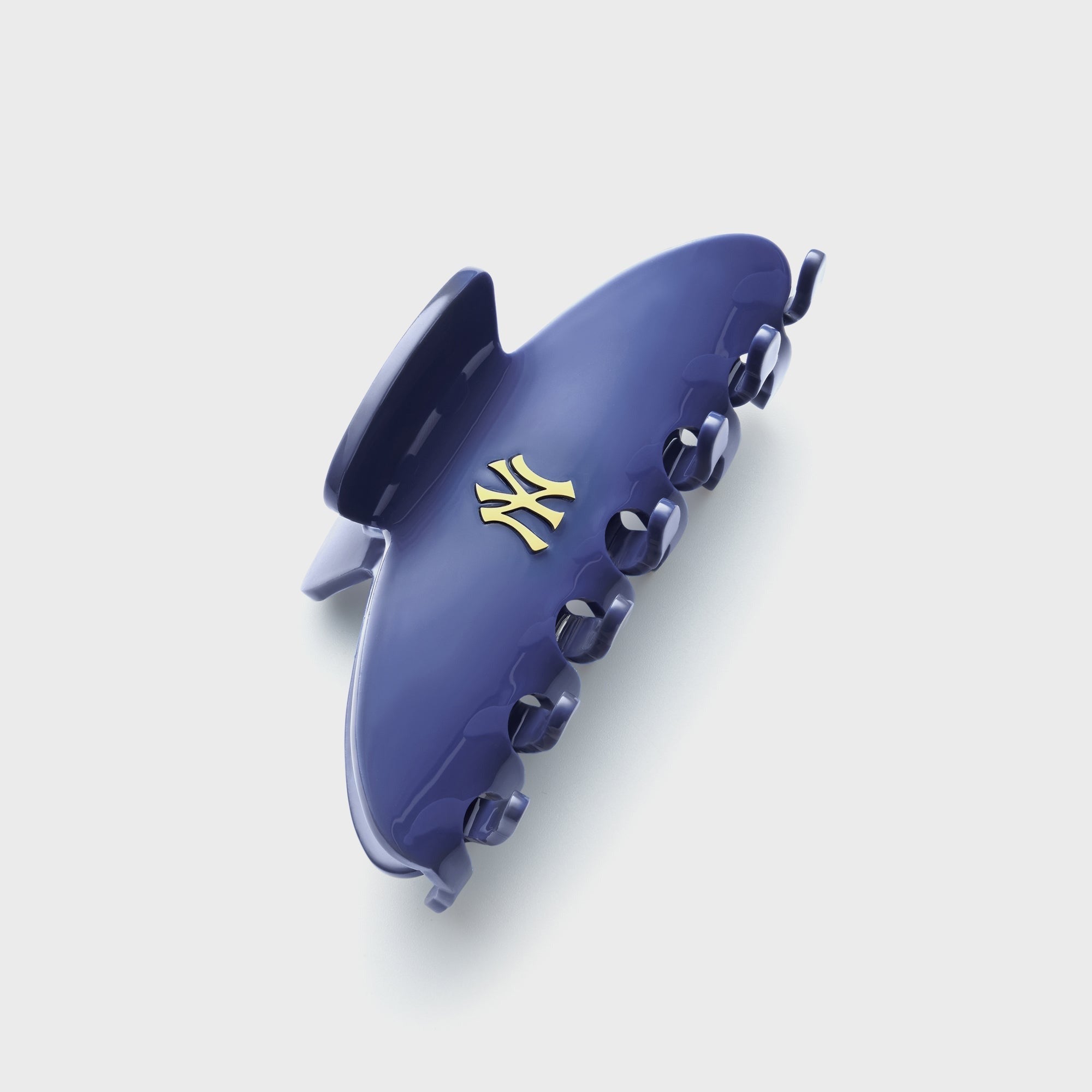 Luv AJ Logo Claw Clip - New York Yankees
