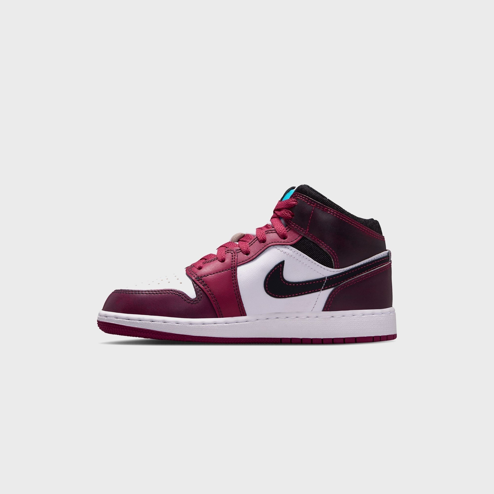 Jordan GS Air Jordan 1 Mid SE - Sweet Beet / Off Noir / White / Desert Pink