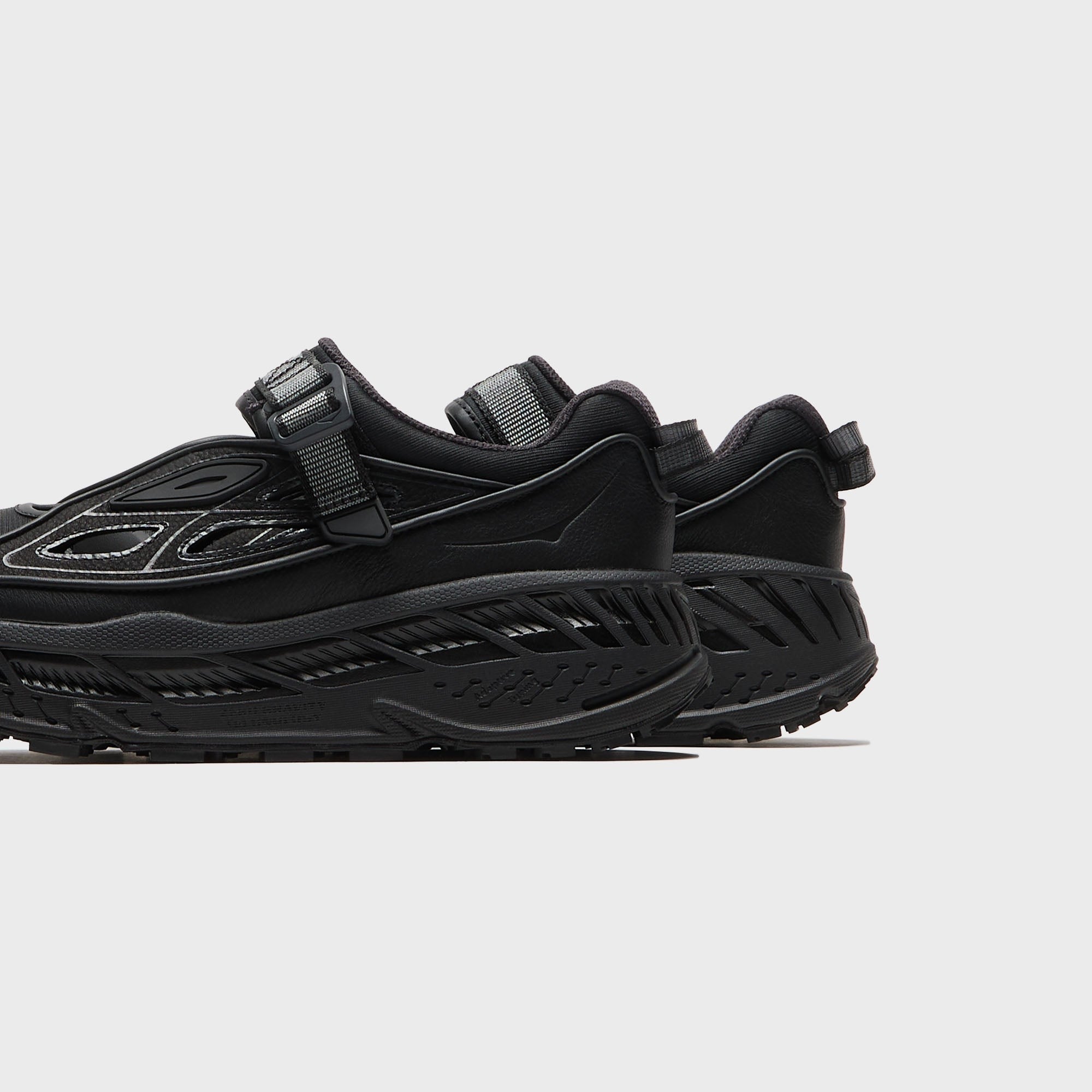 HOKA One One Stinson Breeze - Black / Carbon Black