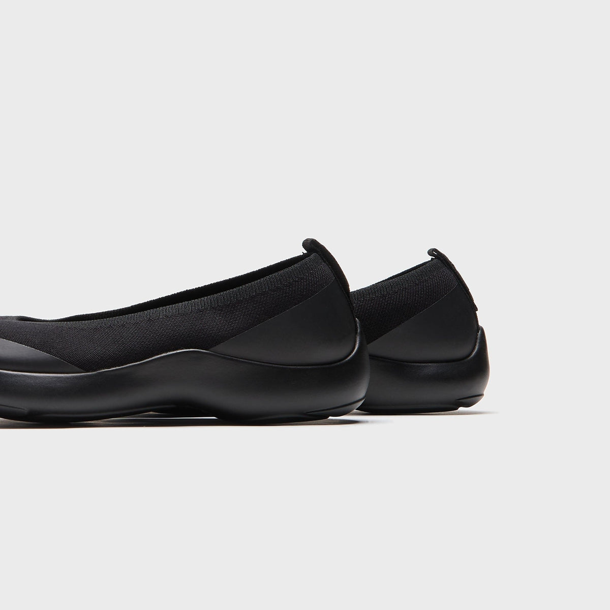 Tabi WMNS Ballerina - Black