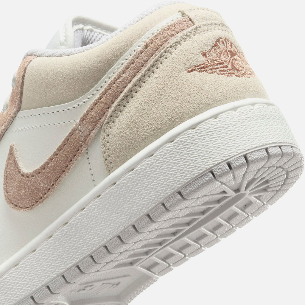 Nike GS Air Jordan 1 Low SE - Legend Light Brown / Archaeo Brown / Sail / Neutral Grey