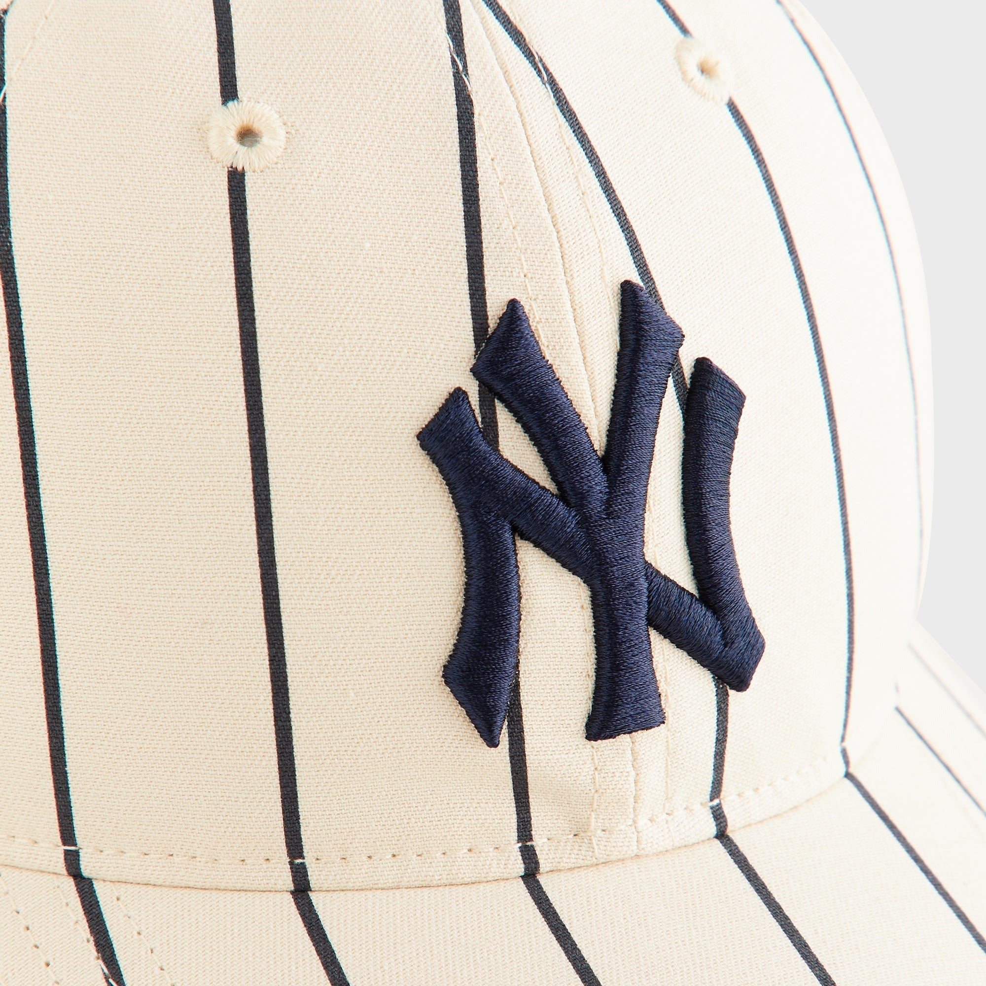 Kith Kids & '47 for the New York Yankees Pinstripe Snapback Classic Cap - Silk