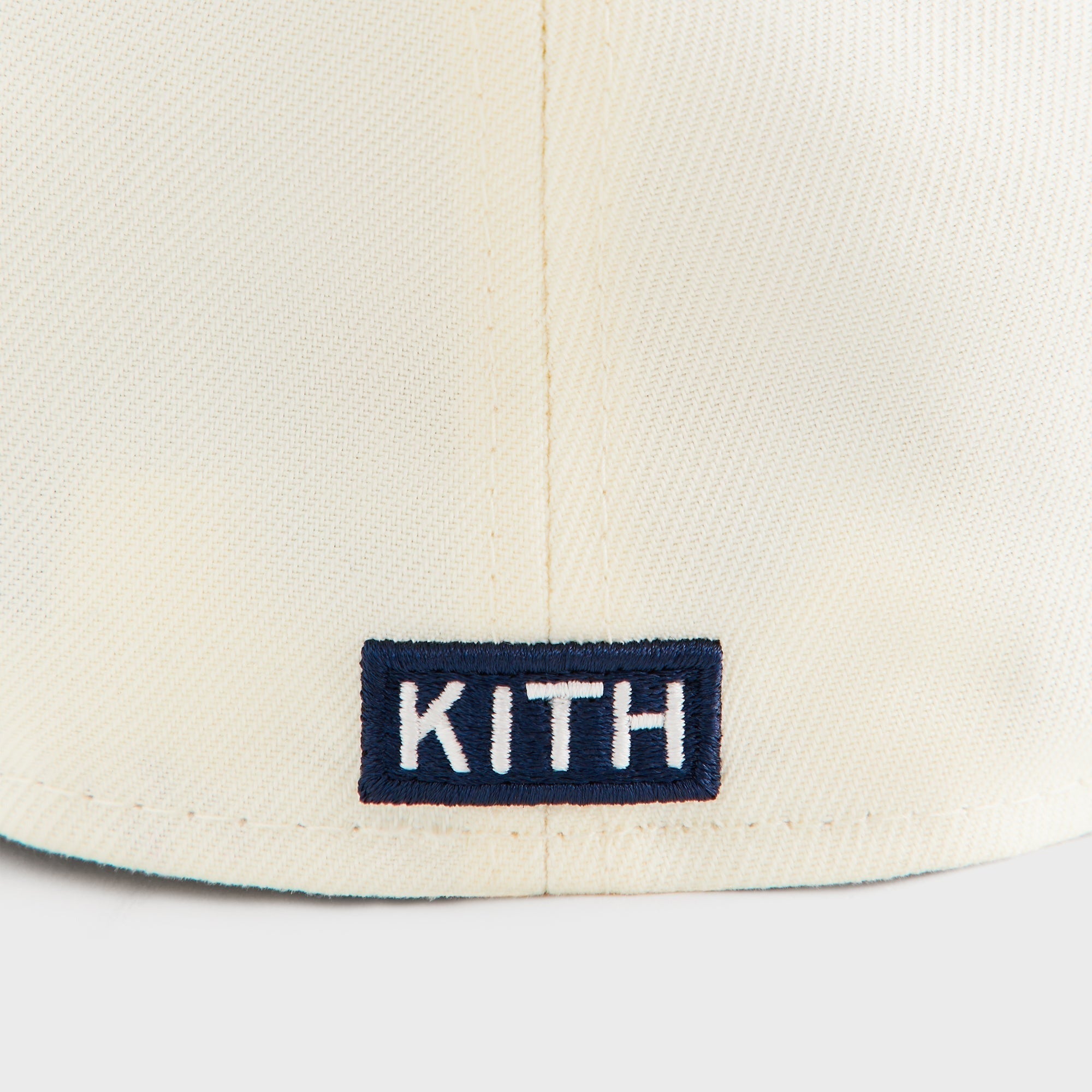 Kith & New Era for the New York Knicks Two Tone 59FIFTY Low Profile Fitted Cap - Sandrift