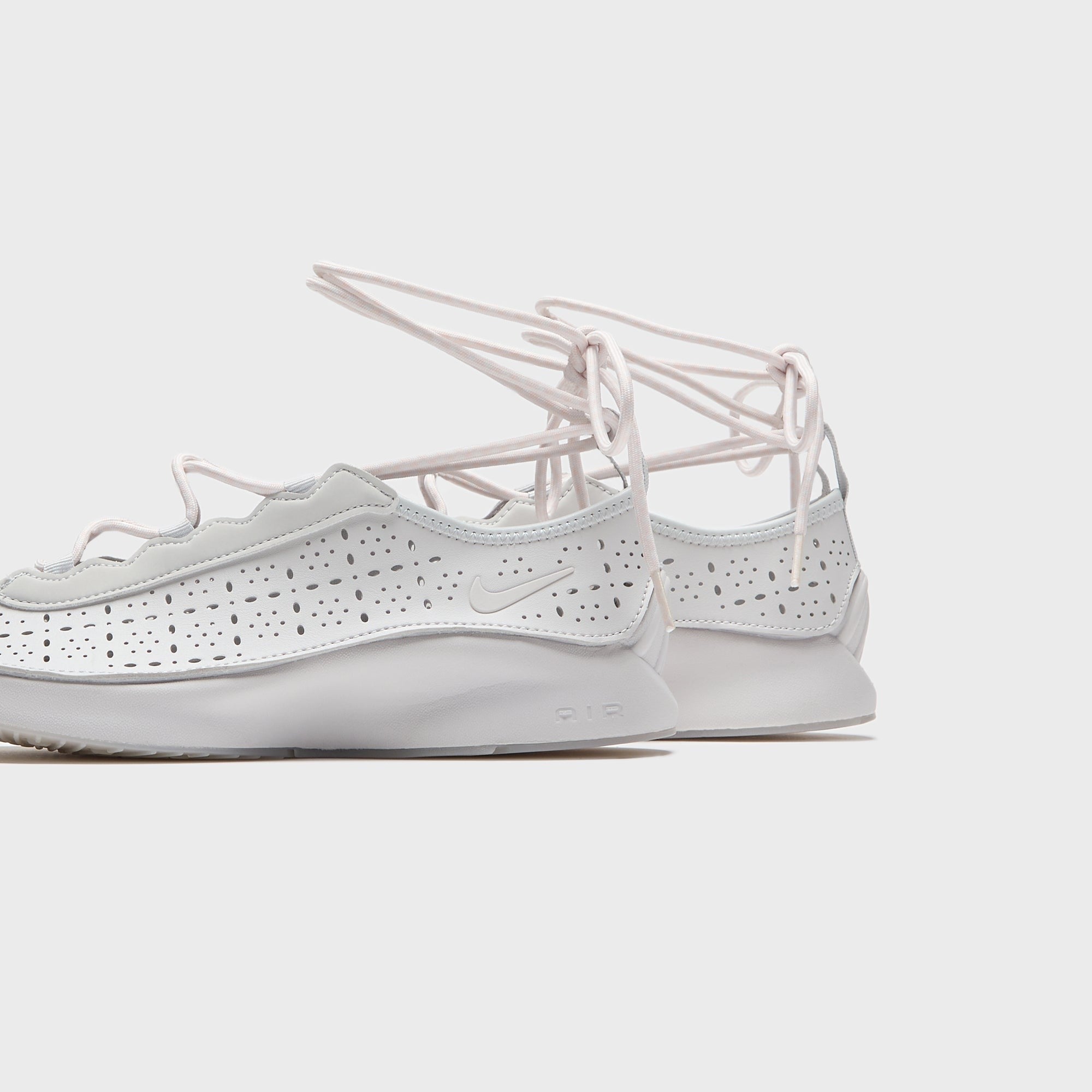 Nike WMNS Air Superfly - Vast Grey / Photon Dust / Dark Smoke Grey / Barely Rose