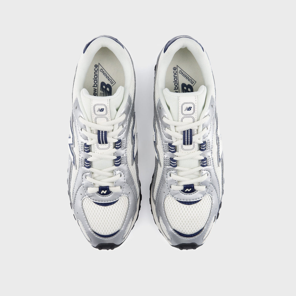 New Balance 204L - Sea Salt / Silver Metallic / NB Navy
