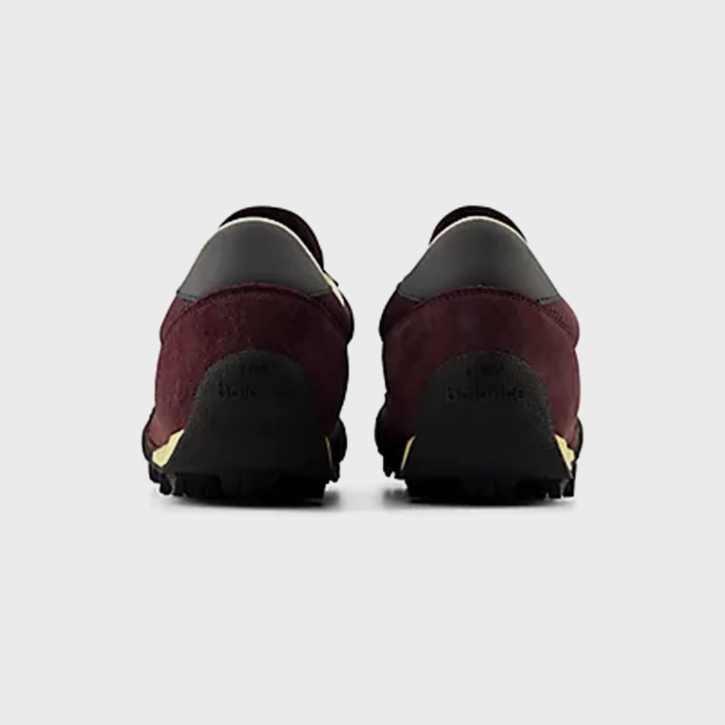 New Balance Gator Run - Cherry Leather / Fast Track