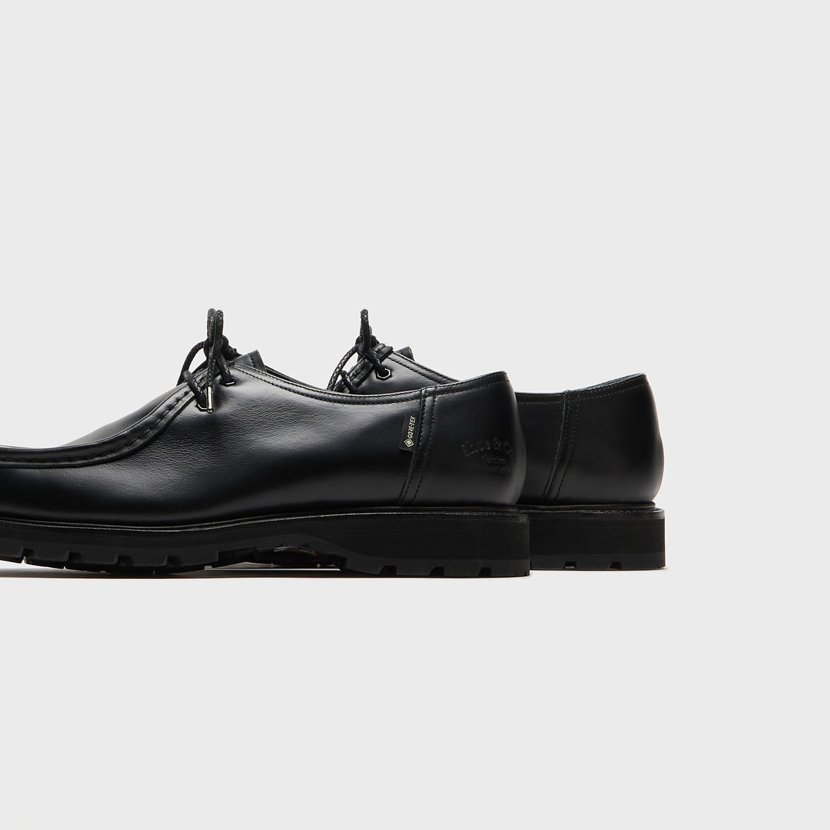 Regal Shoe & Co. Tyrolean Shoe - Black