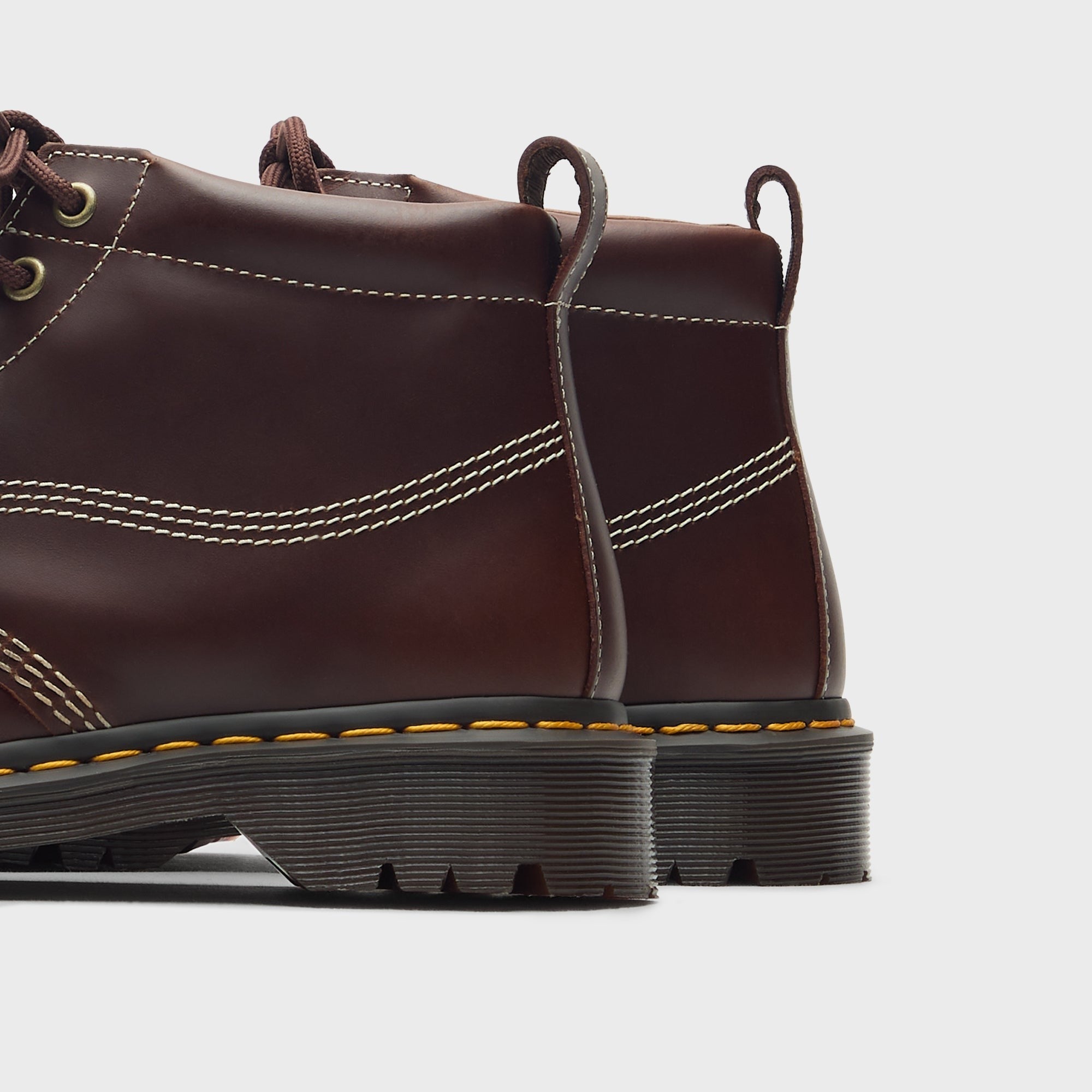 Dr. Martens Lowell Chukka - Butterscotch Orleans