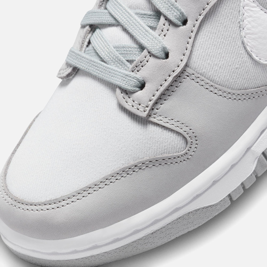 Nike WMNS Dunk Low Retro - Light Smoke Grey / White / Photon Dust