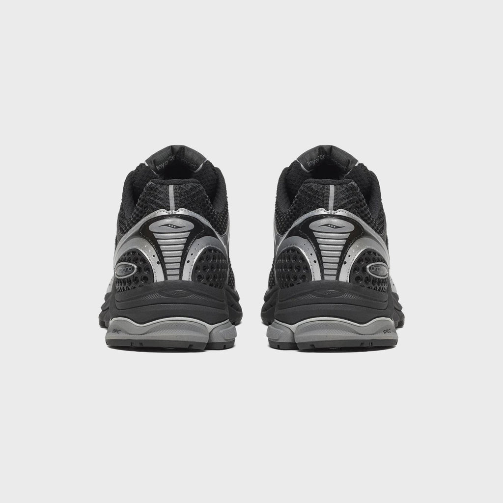 Saucony ProGrid Triumph 4 - Black / Silver