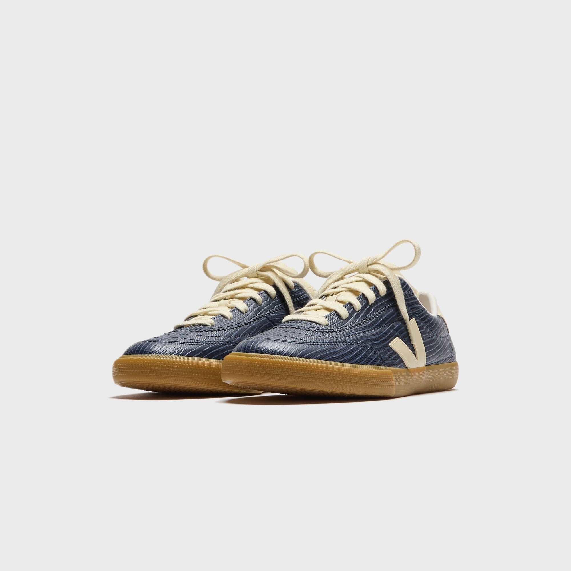 Veja WMNS Volley - White / Natural / Bark