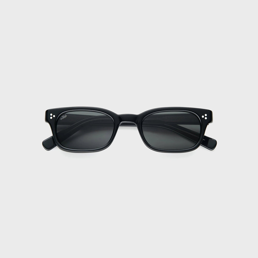 Akila Tracer Sunglasses - Black