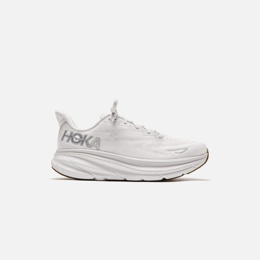 HOKA Clifton 9 - Nimbus Cloud / White