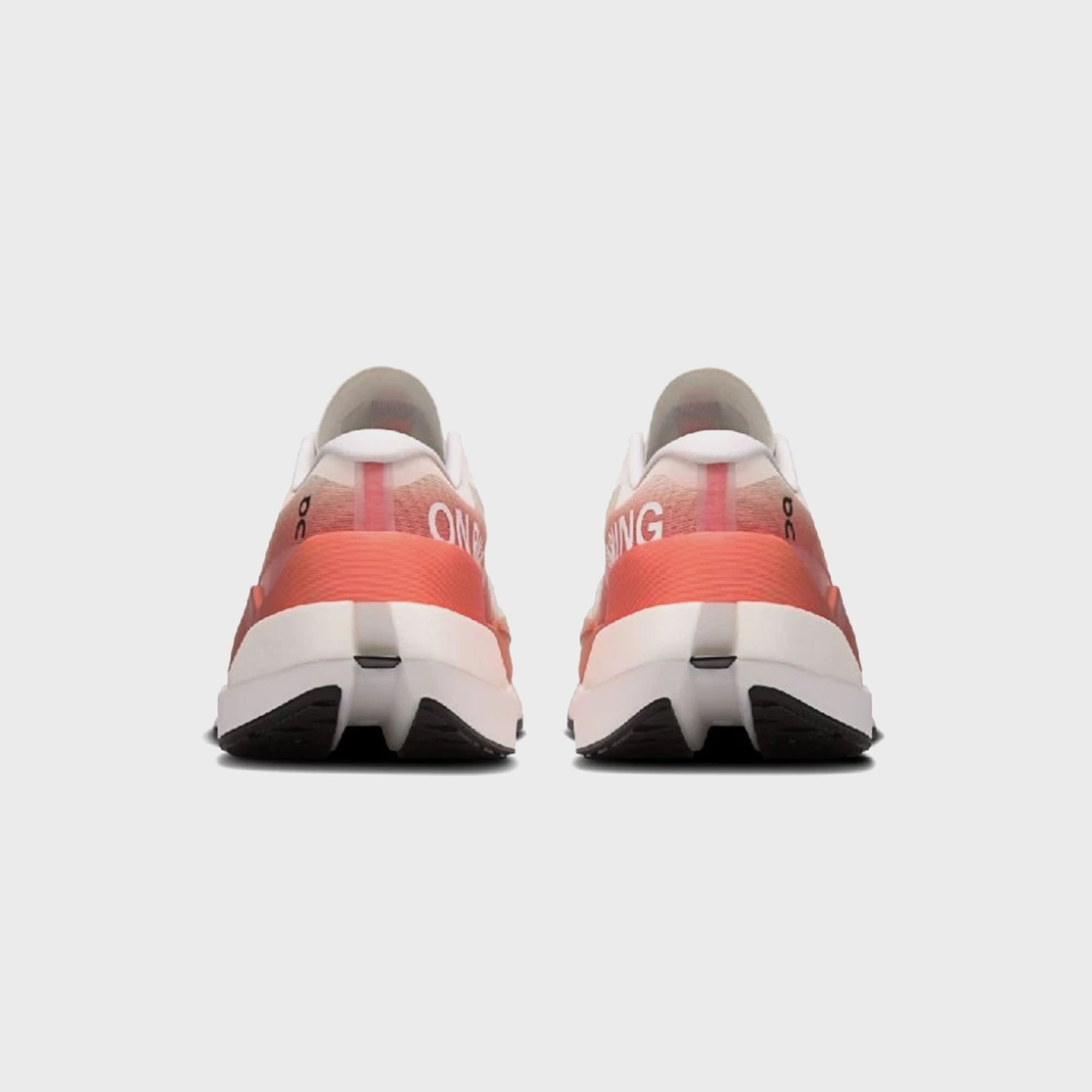 On Running Cloudboom Max - White / Reef