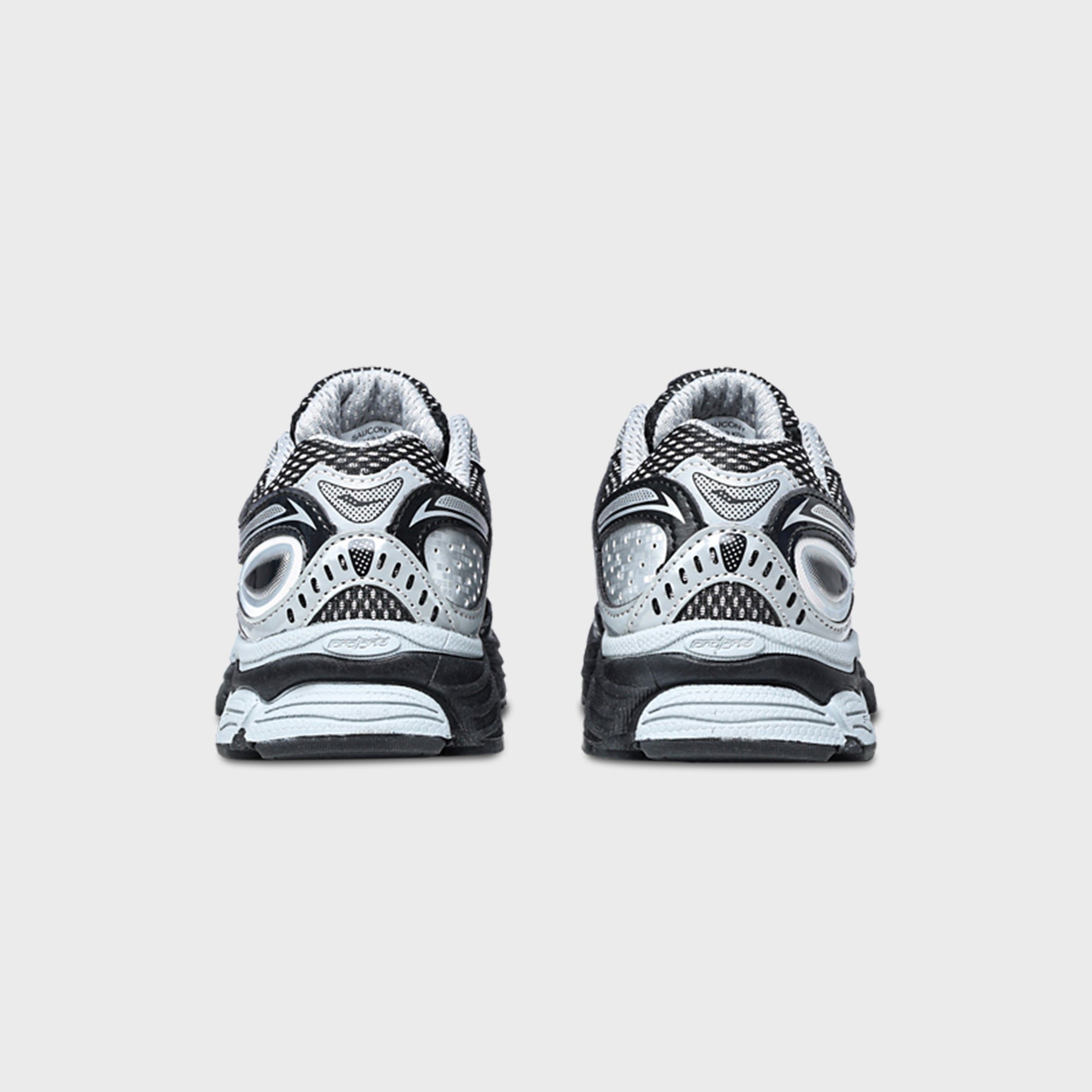 Saucony PS Omni 9 KDZ - Black / Silver