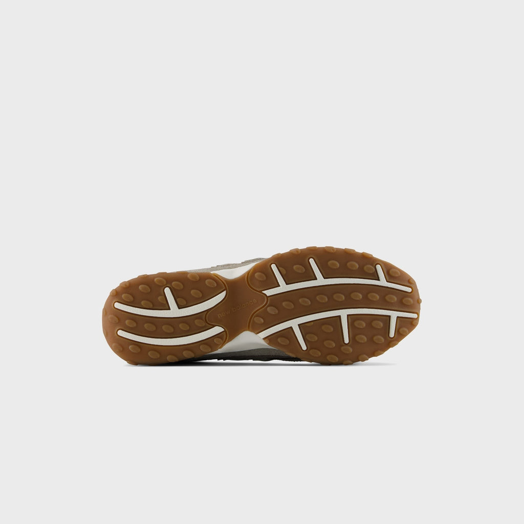 New Balance 204L - Arid Stone / Thunder Brown