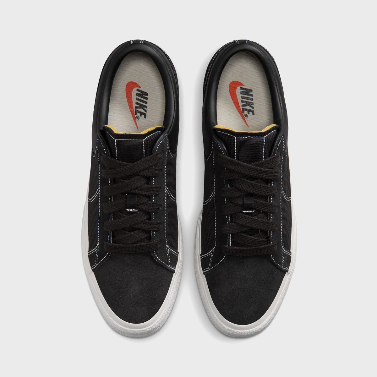 Nike Blazy - Black / Sail / White