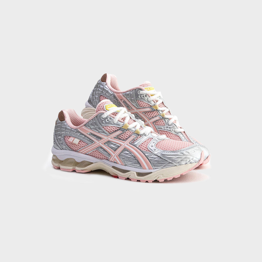 ASICS x VANDYTHEPINK Gel-Nimbus 10.1 - Strawberry Cream / Strawberry Cream