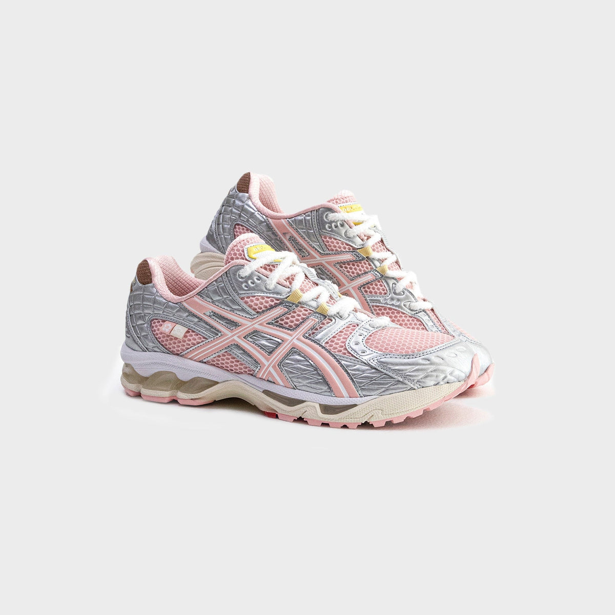 ASICS x VANDYTHEPINK Gel-Nimbus 10.1 - Strawberry Cream / Strawberry Cream