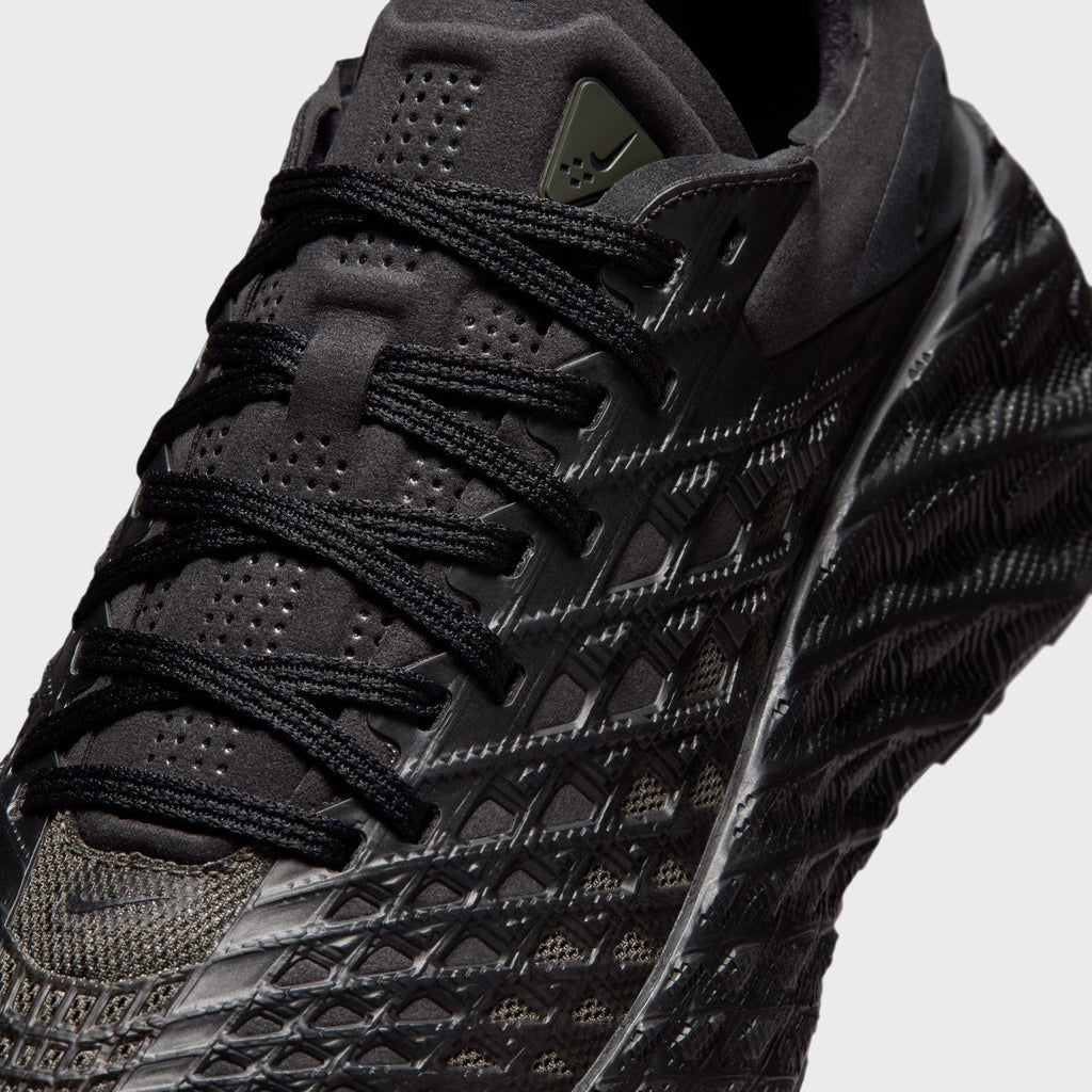 Nike Ava Edge - Black / College Grey / Newsprint