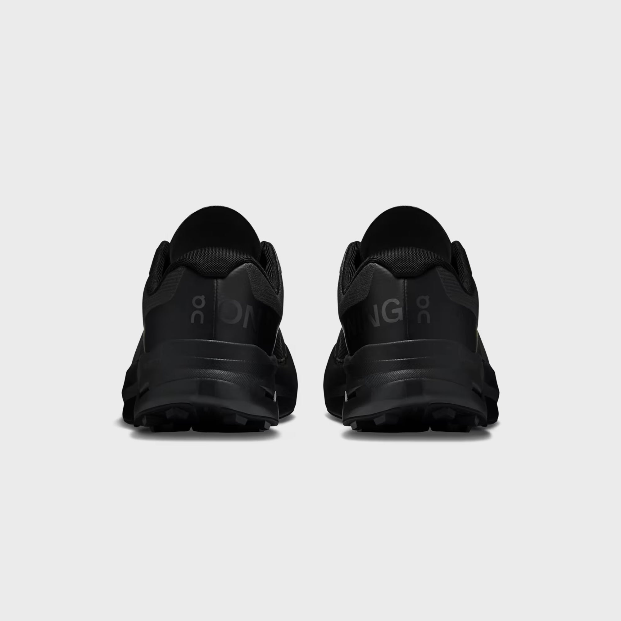 On Running Cloudultra Peak - Black