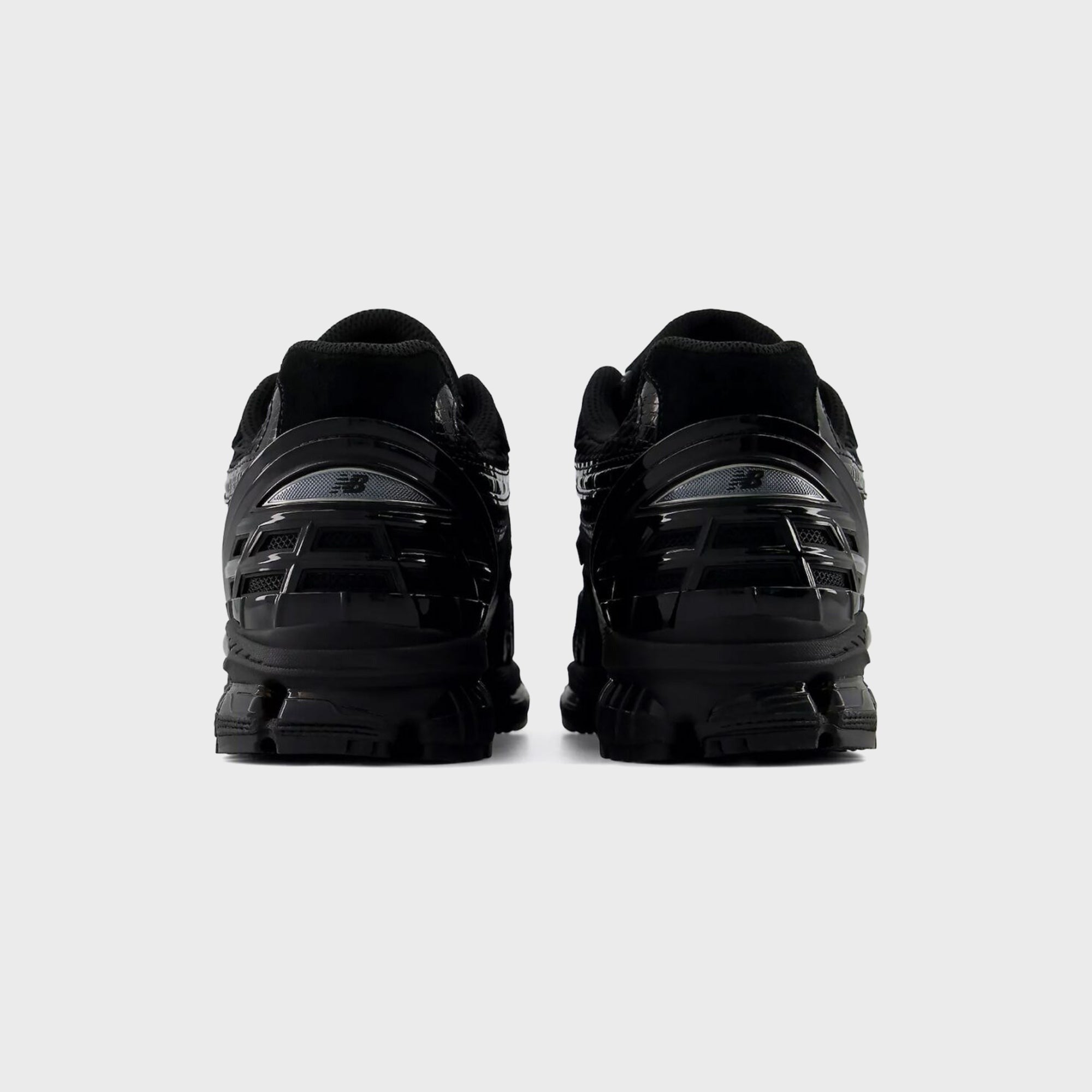 New Balance 1954R - Black