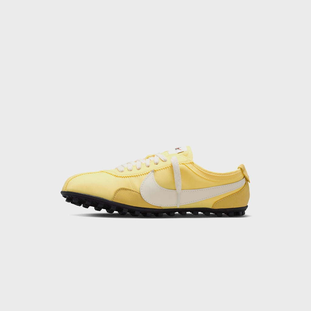 Nike WMNS Moon Shoe OG - Soft Yellow / Black / Soft Pearl