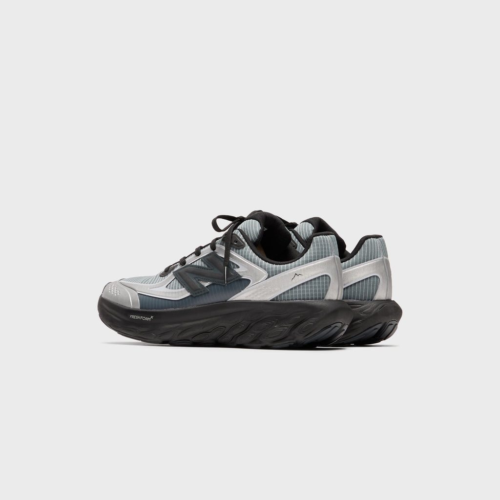 New Balance x CAYL TRN - Slate Grey / Silver Metallic / Black