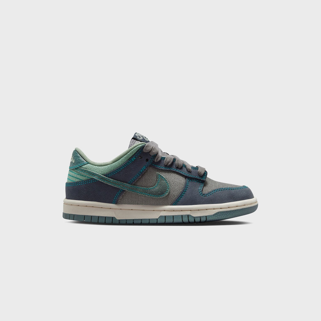 Nike GS Dunk Low LV8 1 - Pencil Point / Dark Obsidian / Steam / Mineral Slate