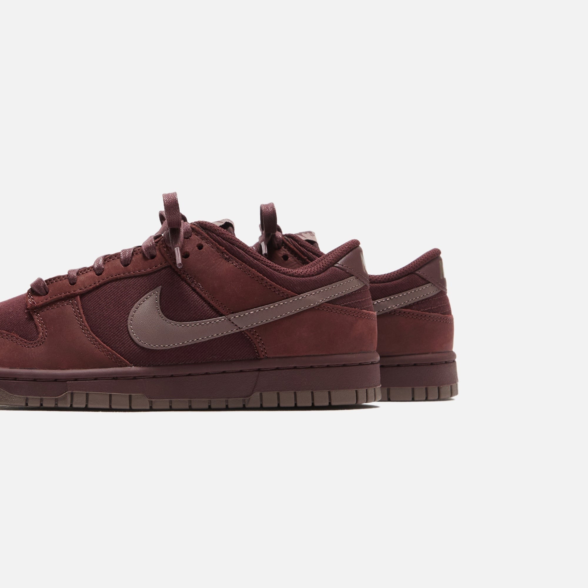 Nike Dunk Low Retro PRM NBHD - Burgundy Crush / Plum Eclipse / Platinum Tint