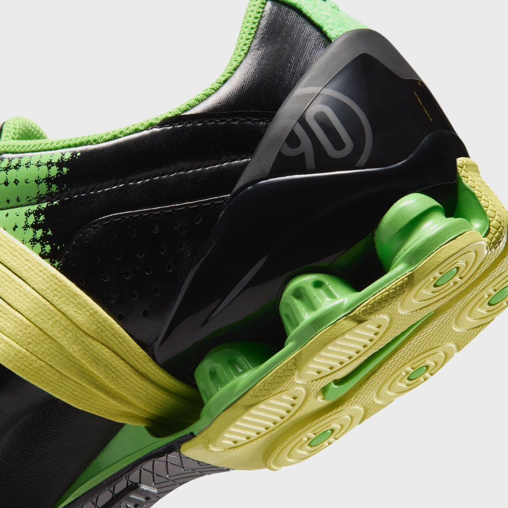 Nike WMNS Total 90 Shox Magia - Black / Yellow Diamond