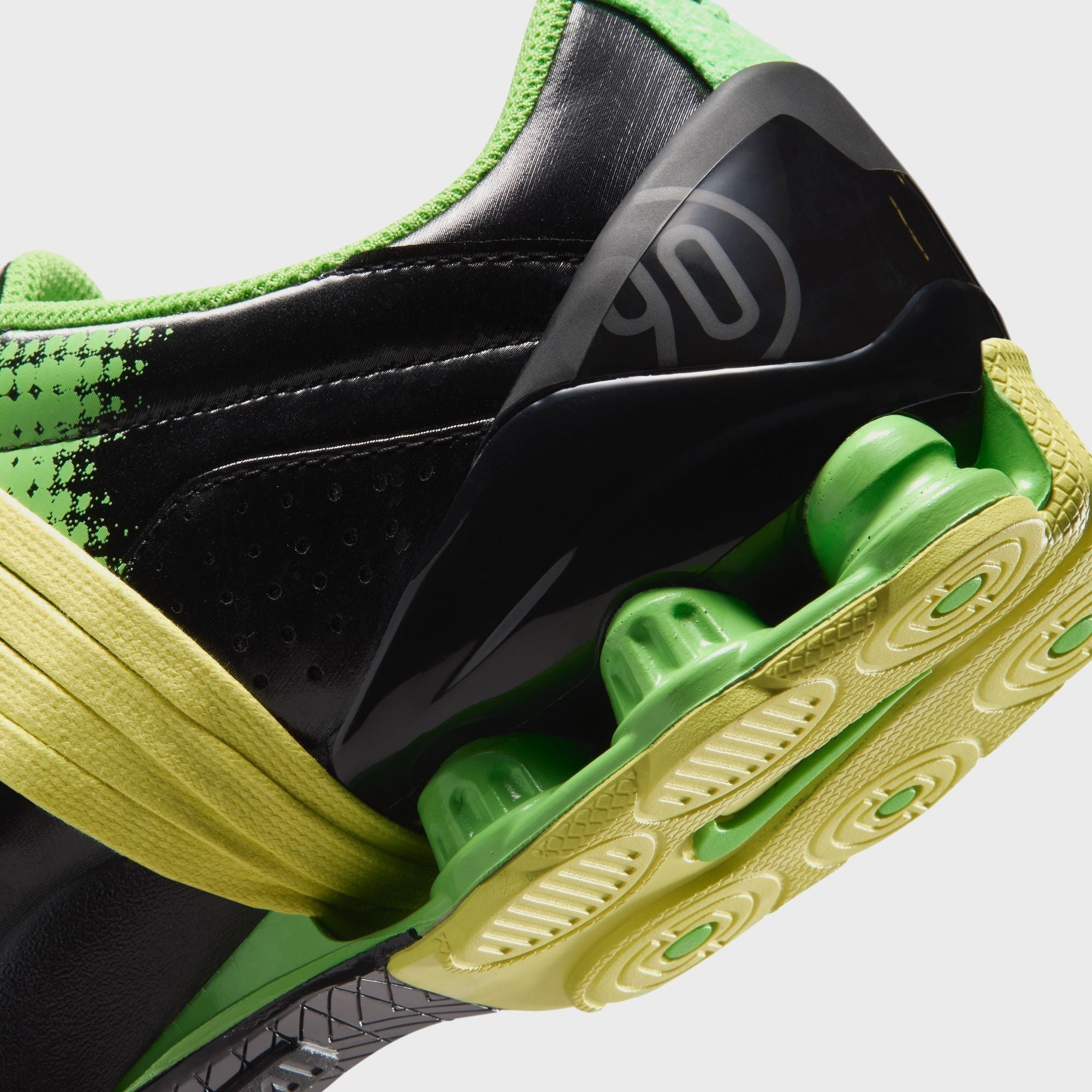 Nike WMNS Total 90 Shox Magia - Black / Yellow Diamond