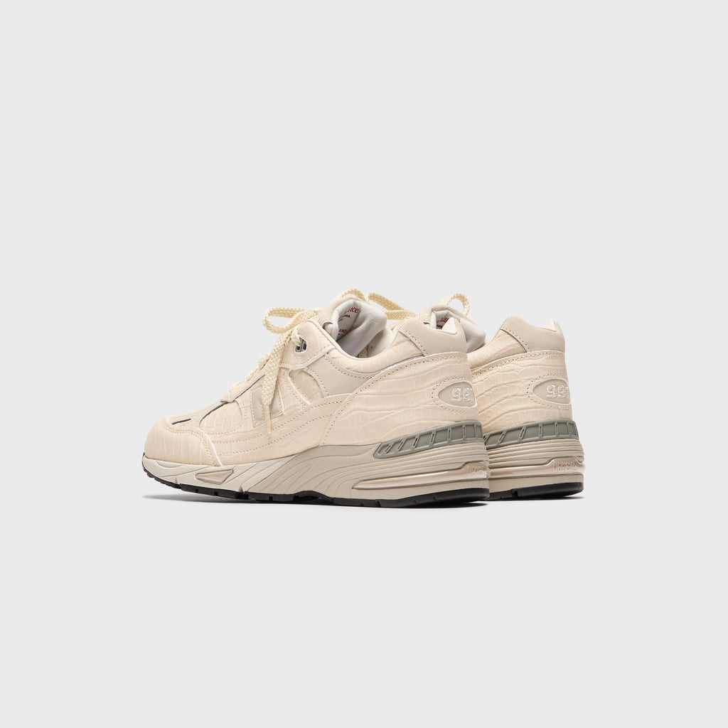 New Balance Made in UK 991v1 - Oyster Gray / Pistachio Shell / French Oak
