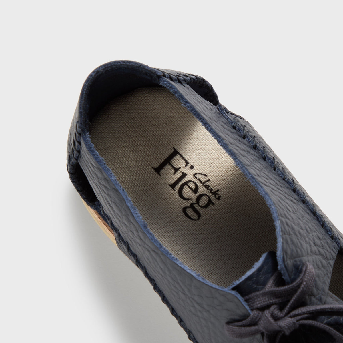 8th St by Ronnie Fieg for Clarks Originals Ridgevale - Navy