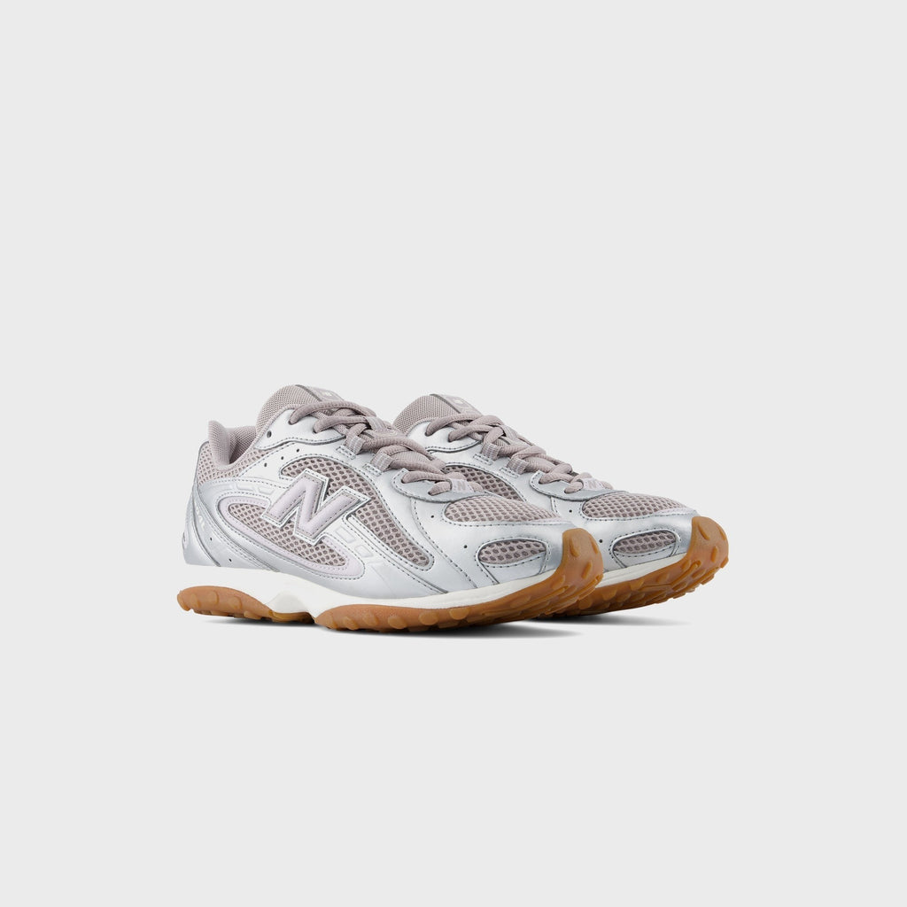 New Balance 204L - Truffle Salt / Horizon Grey / Silver Metallic