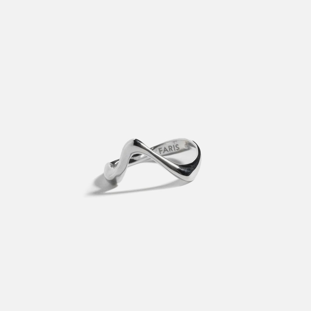 Faris Wave Ring - Silver