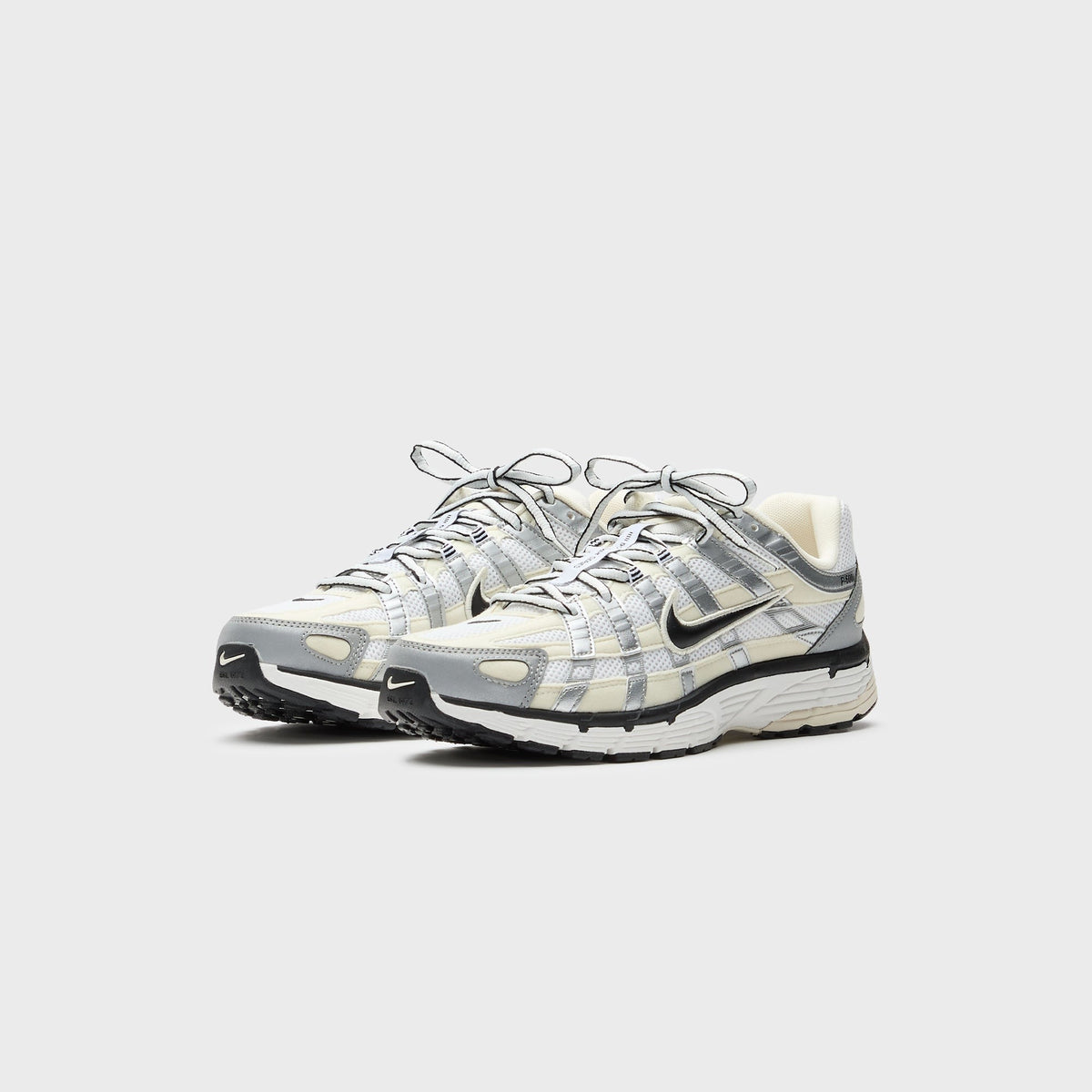 Nike WMNS P-6000 - Coconut Milk / Black / Summit White
