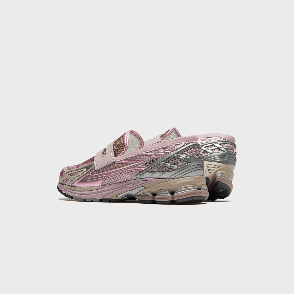 New Balance 1906 Loafer - Pink / Metallic Silver