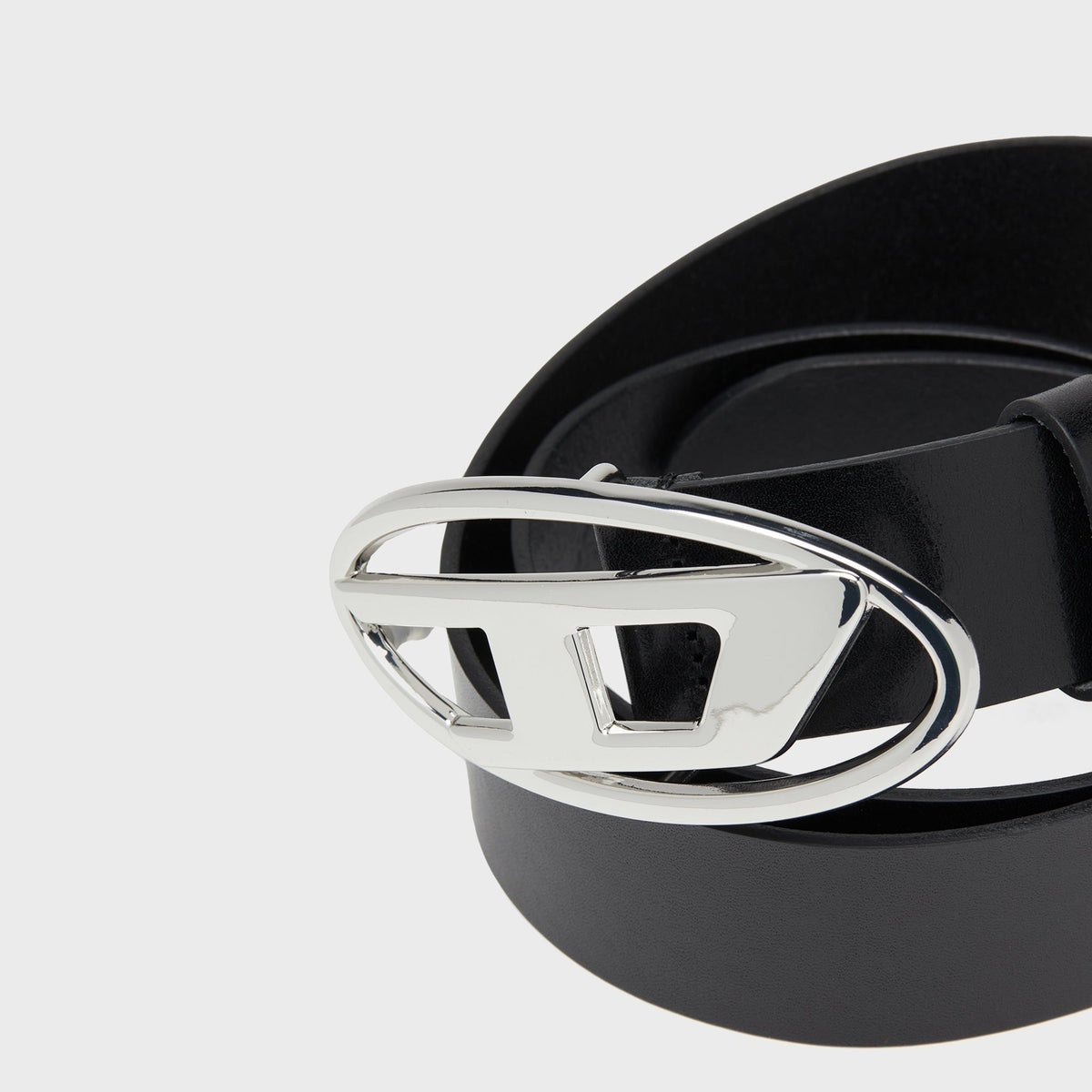 Diesel Leather Belt With Shiny Oval D Logo Buckle - Black / Silver