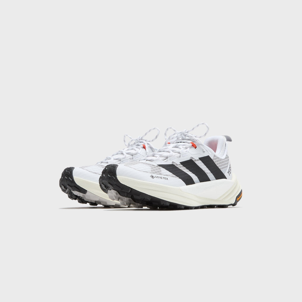 adidas Terrex Freehiker 3 Low Gore-Tex - Cloud White / Core Black / Off White