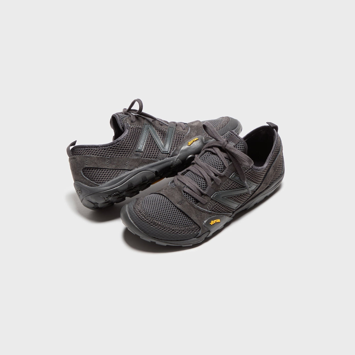 New Balance MT10 - Black