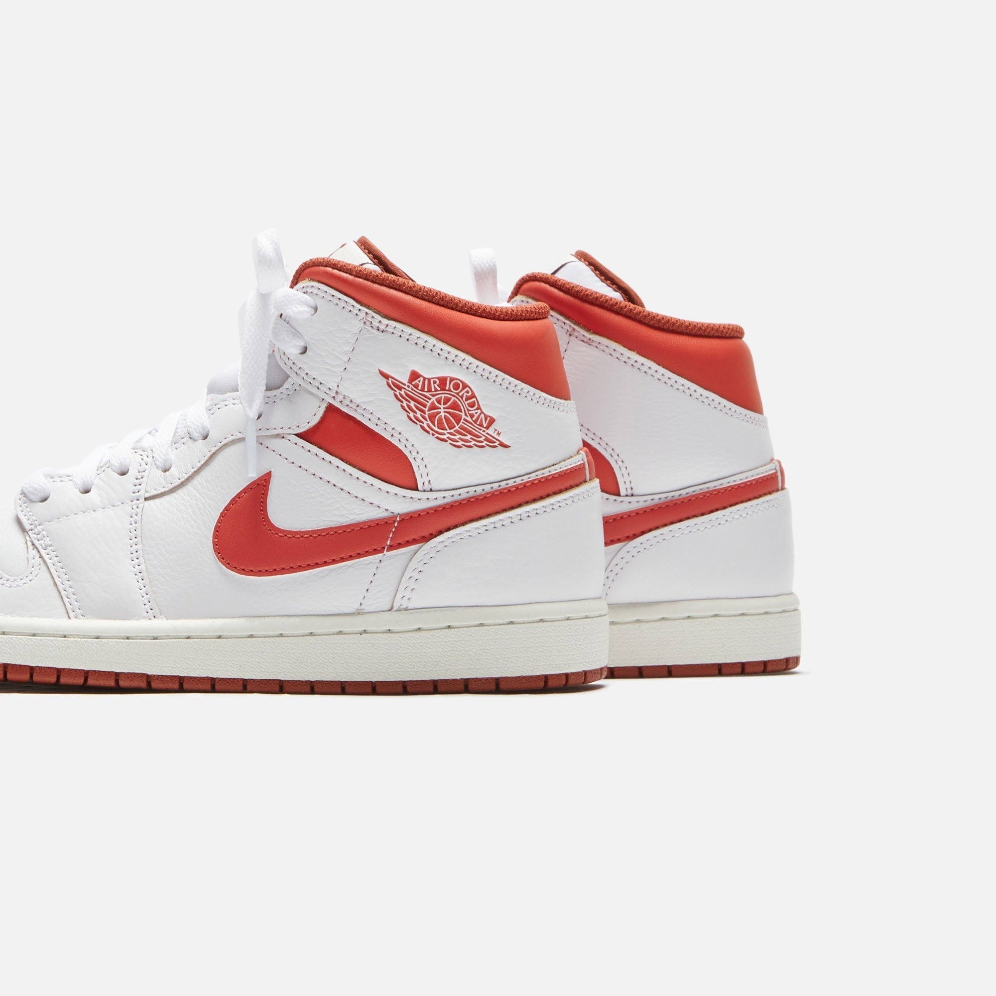 Jordan Air Jordan 1 Mid SE - White / Lobster / Dune Red / Sail