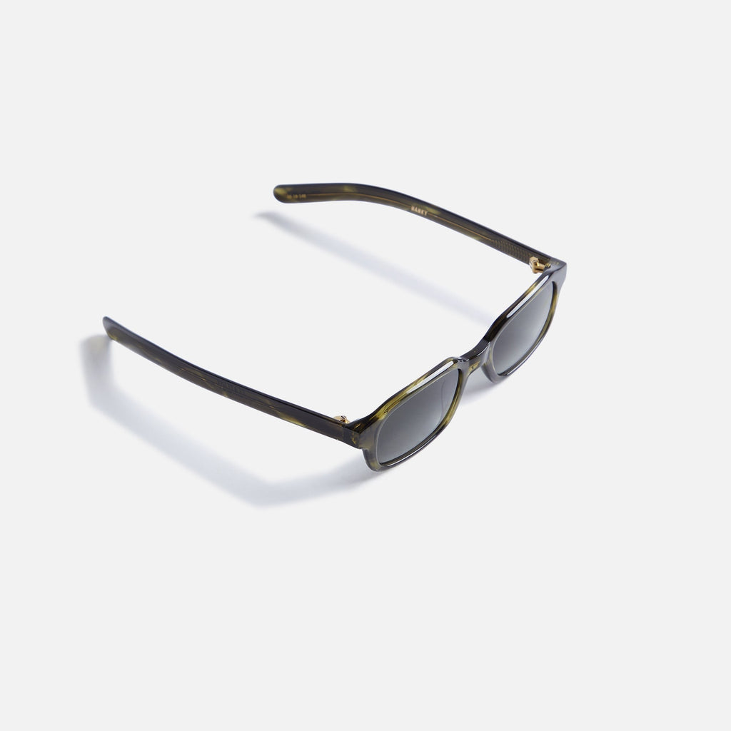 Flatlist Hanky Sunglasses - Olive Horn / Olive Gradient Lens
