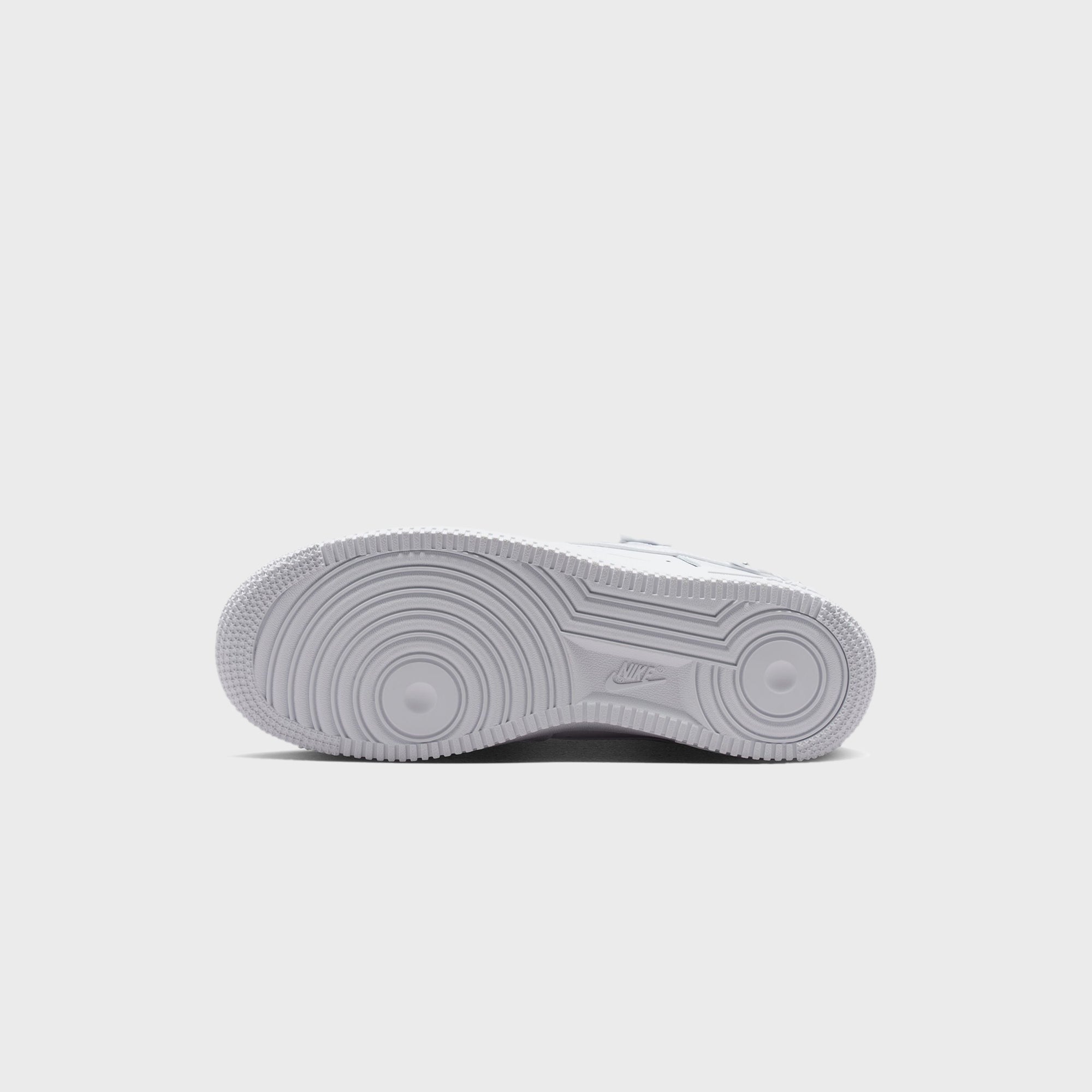 Nike WMNS Air Force 1 '07 - White / Wolf Grey / Metallic Silver
